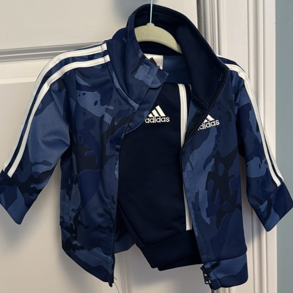 Adidas baby outfit zip up and pants 3 months EUC